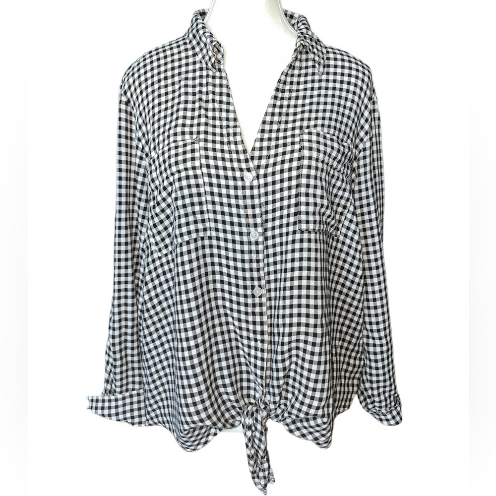 Jones New York Black & White Tie-Front Gingham Top